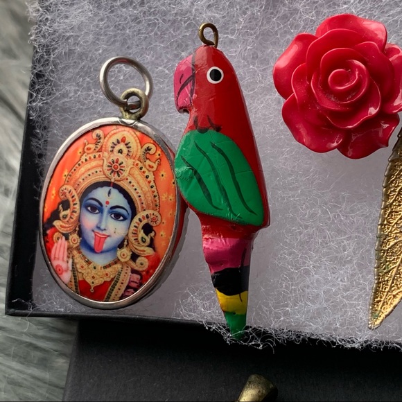 Lot of Unique Pendants - Picture 3 of 9